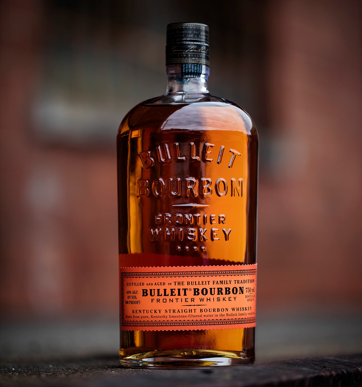 Bulleit Bourbon bottle design