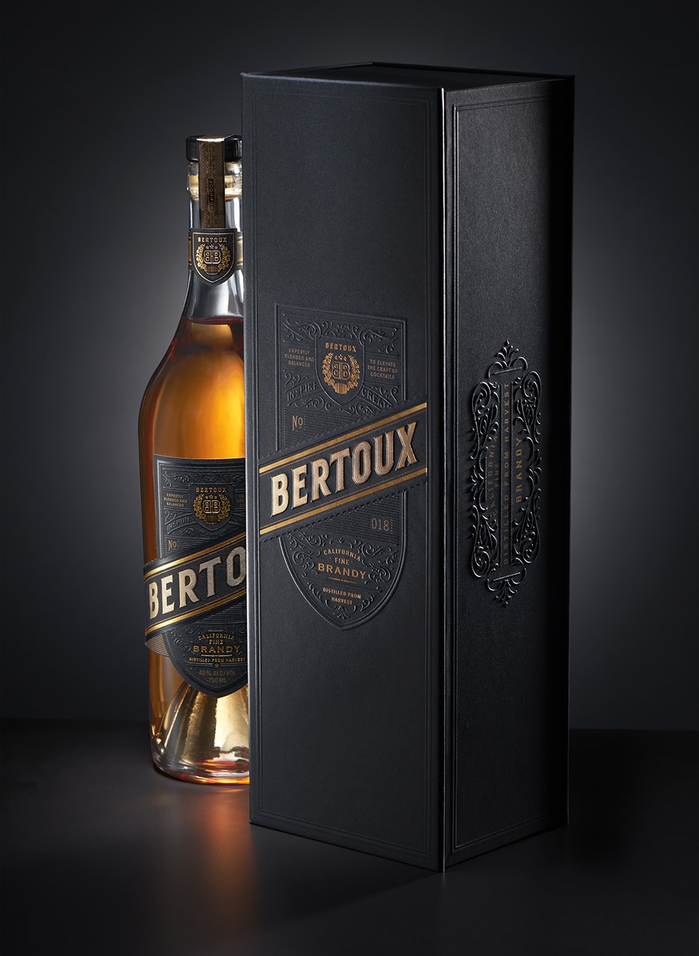 Bertoux Brandy - spirits bottle gift box detail