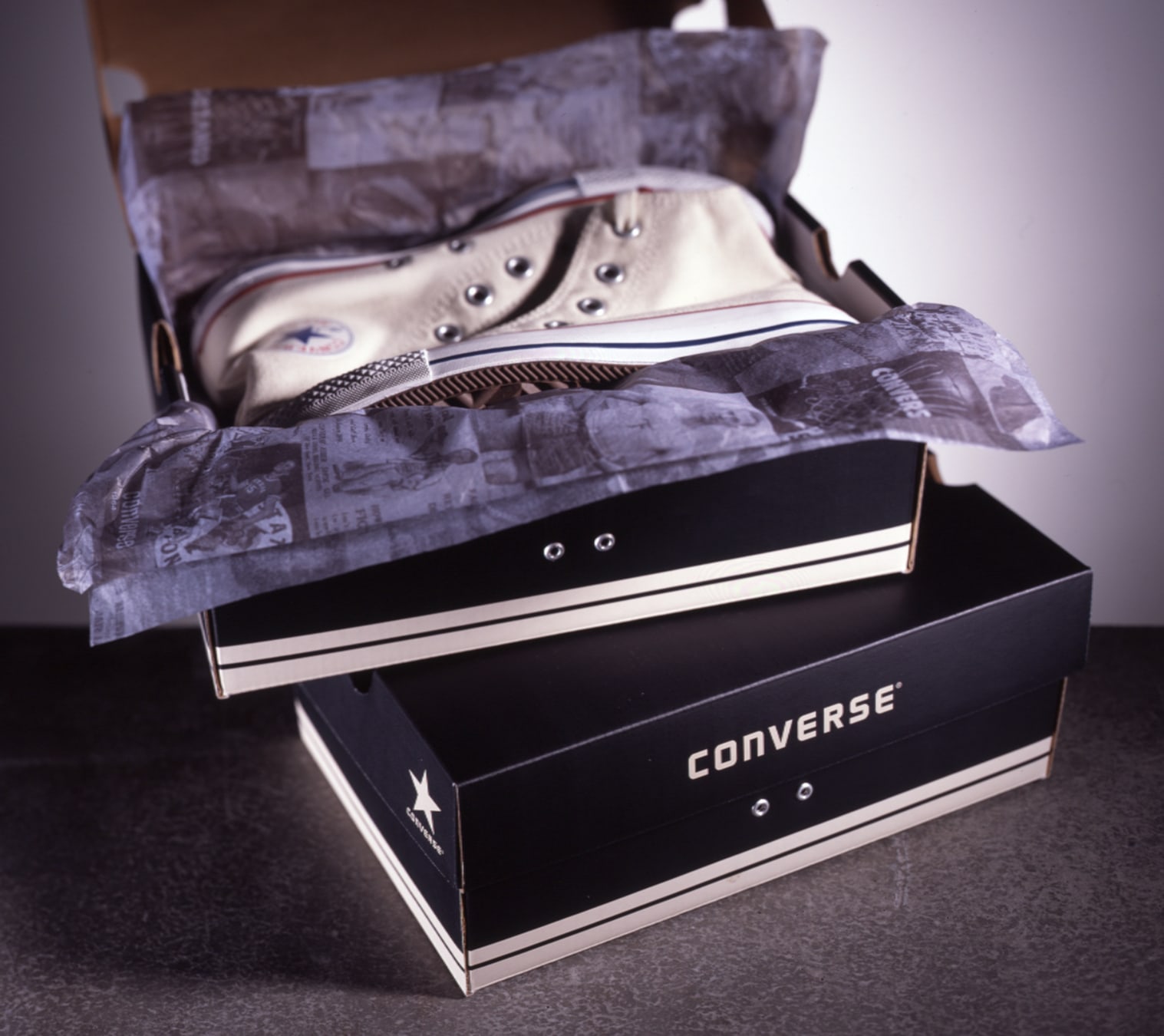 Converze One Star packaging design